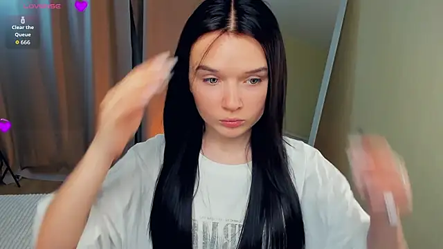 Snapshot of RonnieSchmertz chatting on 25, 11, 2025 RonnieSchmertz online show from 25, 11, 2025