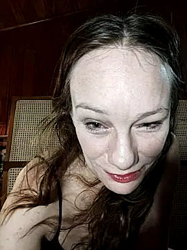 JulieSqualor81 online show from 25, 3, 2026