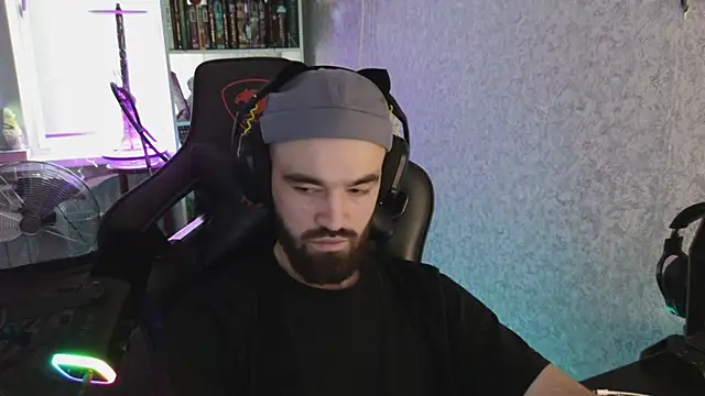 Snapshot of Nik_Namee chatting on 8, 10, 2025 Nik Namee online show from 8, 10, 2025