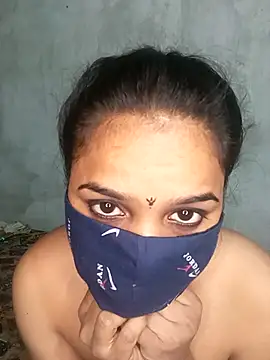 Snapshot of CUTE-567 chatting on 7, 11, 2025 CUTE-567 online show from 7, 11, 2025