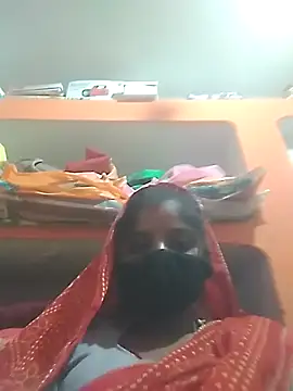 Snapshot of nainshilodhi28 chatting on 21, 10, 2025 nainshilodhi28 online show from 21, 10, 2025