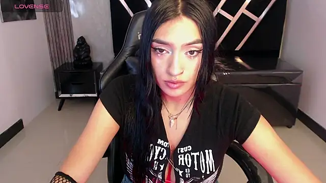 Snapshot of aphrodyte_ch chatting on 13, 10, 2025 aphrodyte ch online show from 13, 10, 2025