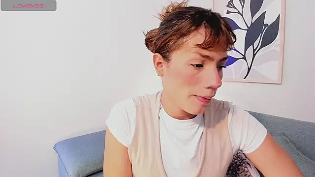 Snapshot of KassMonroe chatting on 9, 2, 2026 KassMonroe online show from 9, 2, 2026