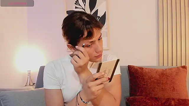 Snapshot of KassMonroe chatting on 20, 2, 2026 KassMonroe online show from 20, 2, 2026