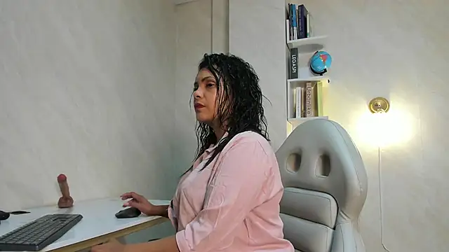 Barbbara sweett online show from 4, 11, 2025