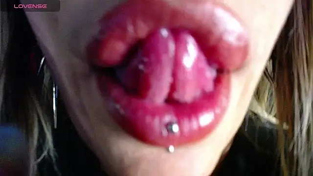 Snapshot of Meganbaiker chatting on 15, 2, 2026 Meganbaiker online show from 15, 2, 2026