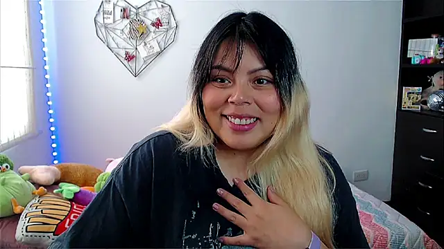 EllieMoonX online show from 31, 3, 2026