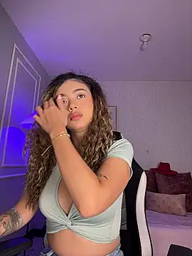 HoneyMollyX online show from 25, 11, 2025