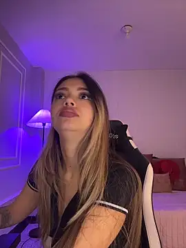 HoneyMollyX online show from 10, 2, 2026