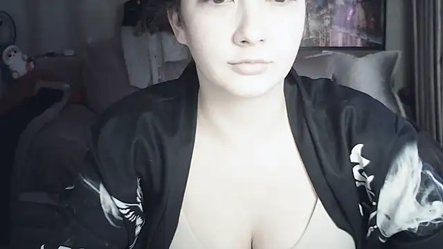 MoodieMira online show from 27, 6, 2026