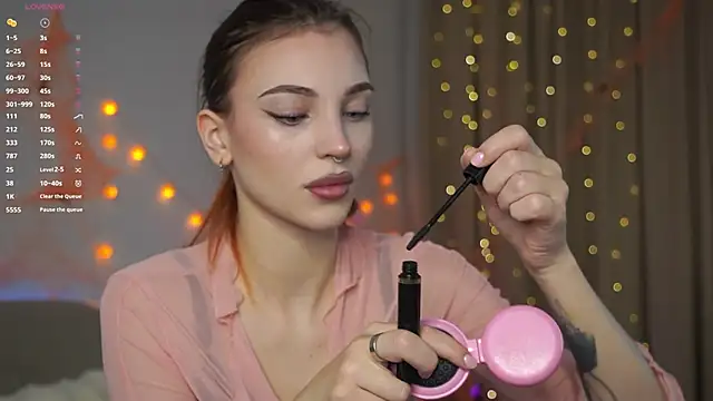 beckymadsons online show from 2, 12, 2025