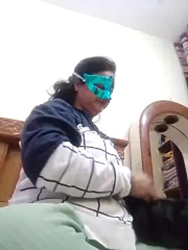 Honey-26 online show from 4, 12, 2025