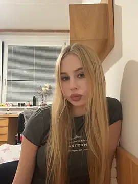 JudithCarly online show from 12, 11, 2025