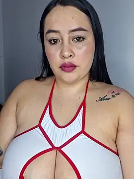 Snapshot of Stefani02 chatting on 11, 10, 2025 Stefani02 online show from 11, 10, 2025