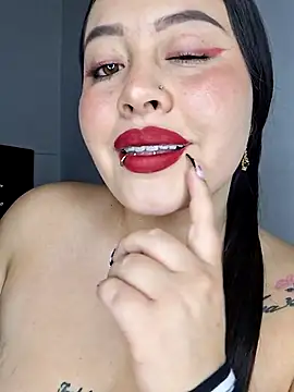 Snapshot of Stefani02 chatting on 14, 10, 2025 Stefani02 online show from 14, 10, 2025