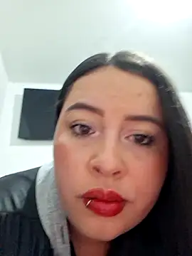 Snapshot of Stefani02 chatting on 9, 11, 2025 Stefani02 online show from 9, 11, 2025