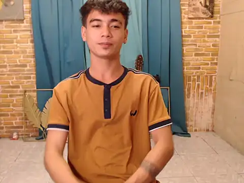 boy raphael online show from 10, 10, 2025