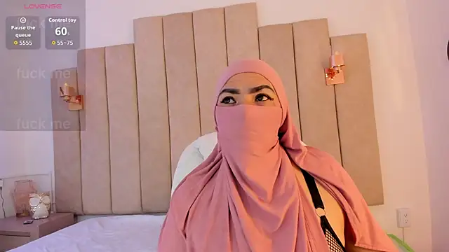  naylaa  online show from 30, 11, 2025