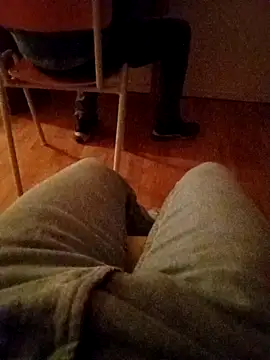 Snapshot of aripuppi95 chatting on 10, 10, 2025 aripuppi95 online show from 10, 10, 2025