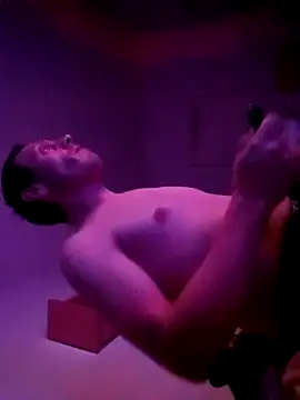 Snapshot of aripuppi95 chatting on 10, 11, 2025 aripuppi95 online show from 10, 11, 2025