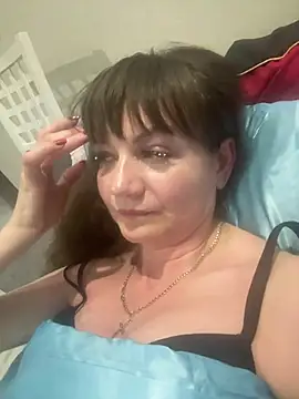 Butterfly8385 online show from 10, 6, 2026