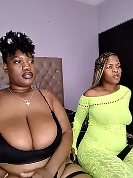 Snapshot of SweetBedroomEyez chatting on 9, 8, 2026 SweetBedroomEyez online show from 9, 8, 2026