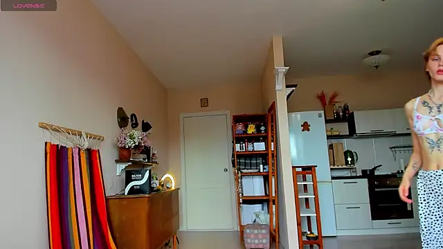 Kate mikki online show from 31, 7, 2026