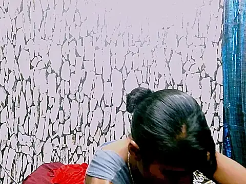 Snapshot of Epic_indian_sky chatting on 19, 11, 2025 Epic indian sky online show from 19, 11, 2025