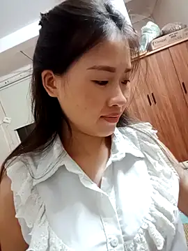 Snapshot of tuongvycute chatting on 19, 10, 2025 tuongvycute online show from 19, 10, 2025
