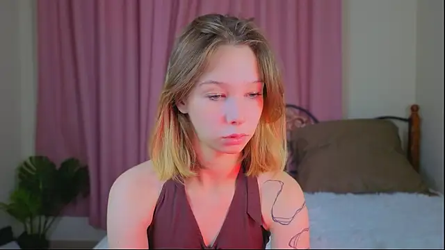 LilyVoise online show from 17, 10, 2025