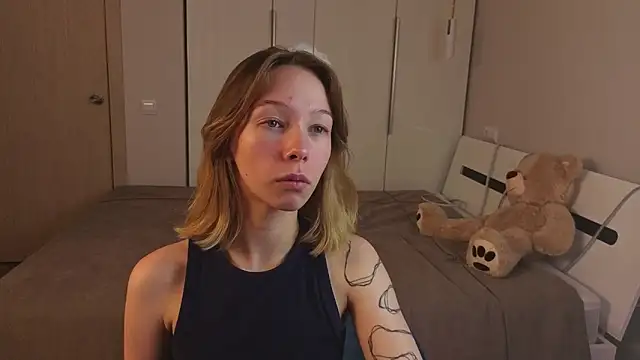 LilyVoise online show from 19, 10, 2025