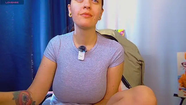 Snapshot of Ann_mikela chatting on 25, 5, 2026 Ann mikela online show from 25, 5, 2026