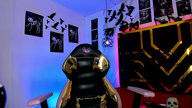 Evangelinejoness  online show from 27, 11, 2025