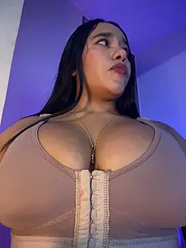 Snapshot of mis-violetha chatting on 16, 5, 2026 mis-violetha online show from 16, 5, 2026