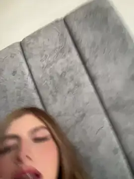 AlessiaLuxx online show from 6, 7, 2026