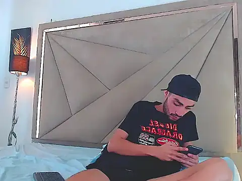 Owen valentin online show from 20, 10, 2025