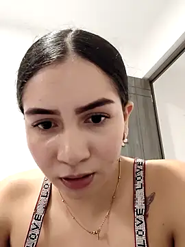 sophia salazar18 online show from 19, 10, 2025