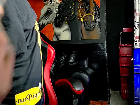 Molotov Explosive online show from 10, 1, 2026