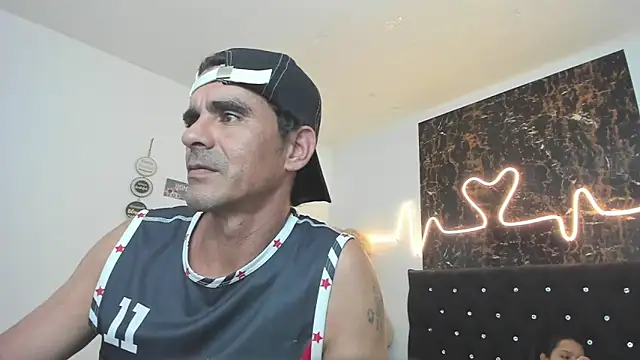 Sofi And Santy online show from 30, 5, 2026