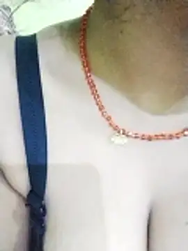 kiara-simmi online show from 17, 12, 2025