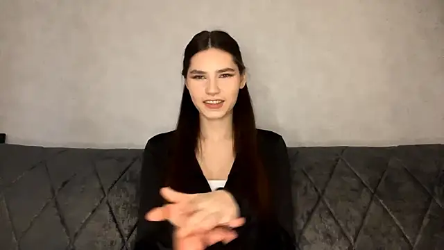KaseyByczek online show from 20, 10, 2025