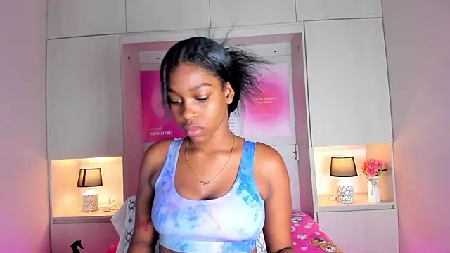 MaraBaker online show from 28, 11, 2025