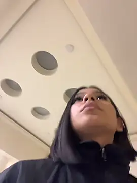 AlyssaRay online show from 28, 3, 2026