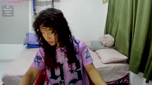 Snapshot of briar_05 chatting on 14, 11, 2025 briar 05 online show from 14, 11, 2025