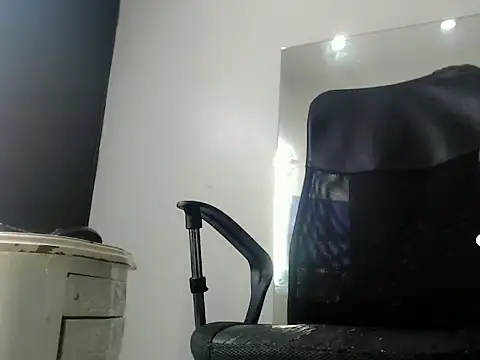 Brandonhott online show from 19, 10, 2025