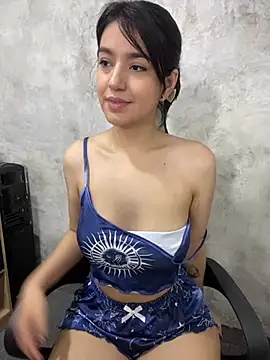 Snapshot of 1evelinewood chatting on 18, 3, 2025 1evelinewood online show from 18, 3, 2025