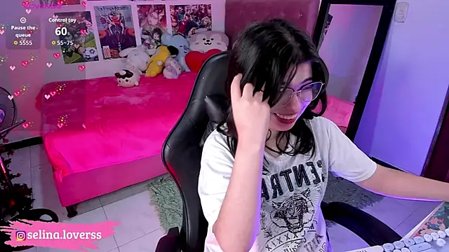 selina lovers  online show from 18, 4, 2026