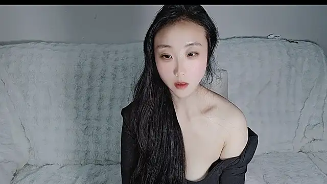 Snapshot of hyp0crite chatting on 4, 3, 2026 hyp0crite online show from 4, 3, 2026