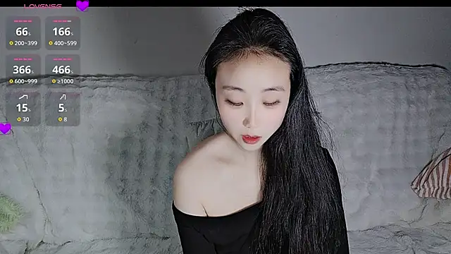 Snapshot of hyp0crite chatting on 8, 3, 2026 hyp0crite online show from 8, 3, 2026