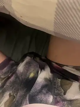 LilCheeky online show from 28, 11, 2025